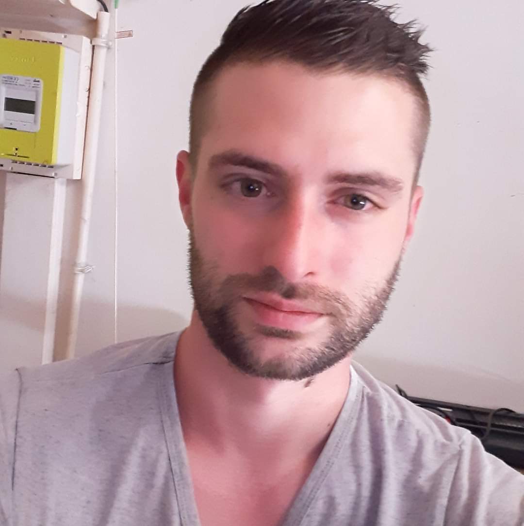 Profil de Jounaid, 35 ans, Annonce gay à Mies