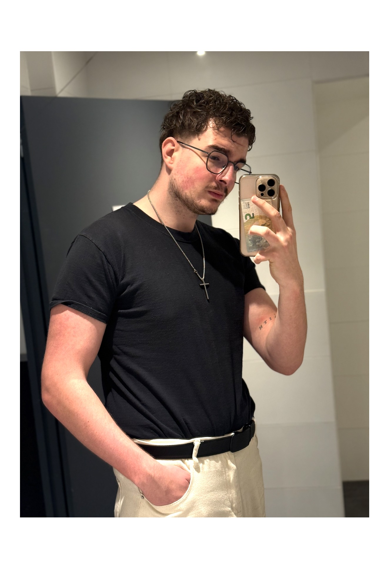 Profil de Christian-pierre, 19 ans, Annonce gay à Termen