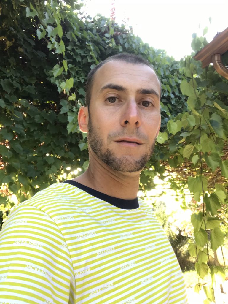Profil de Hyppolite, 37 ans, Annonce gay à Oberhofen TG