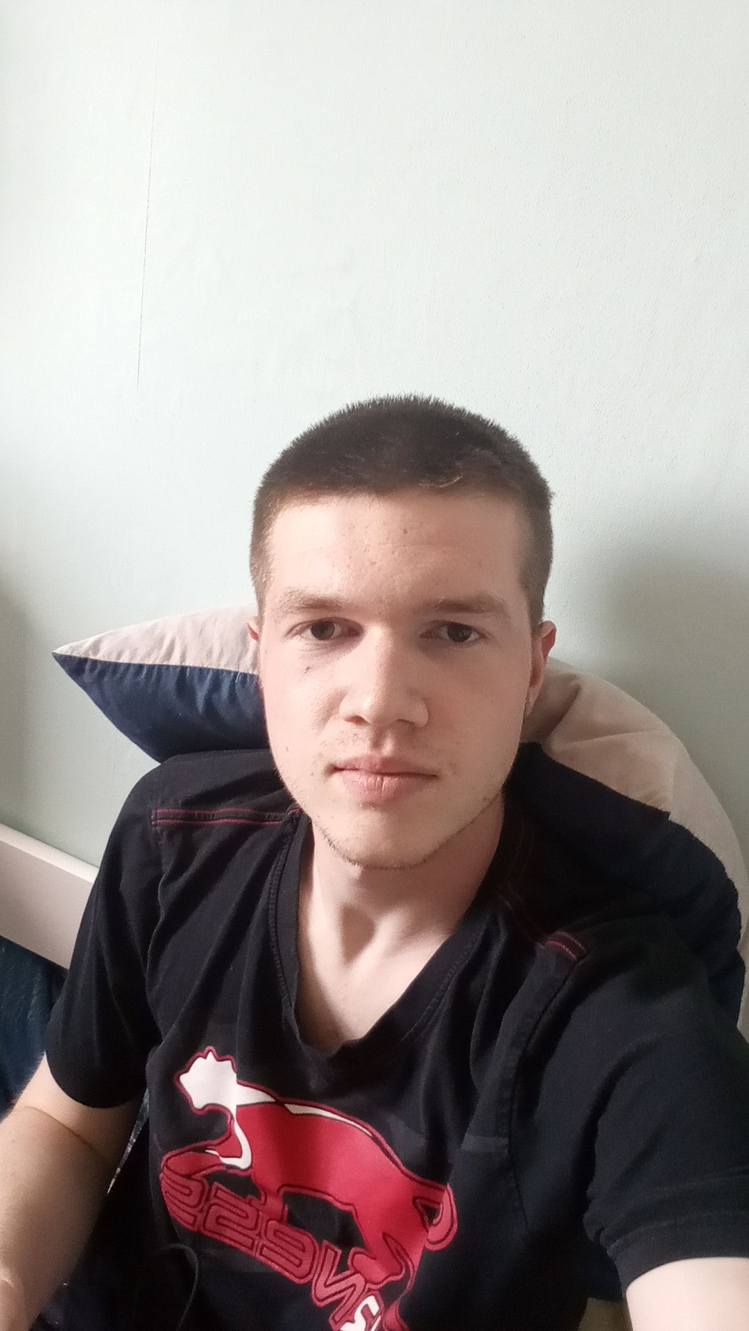 Profil de Naïs, 24 ans, Annonce gay à Pugerna