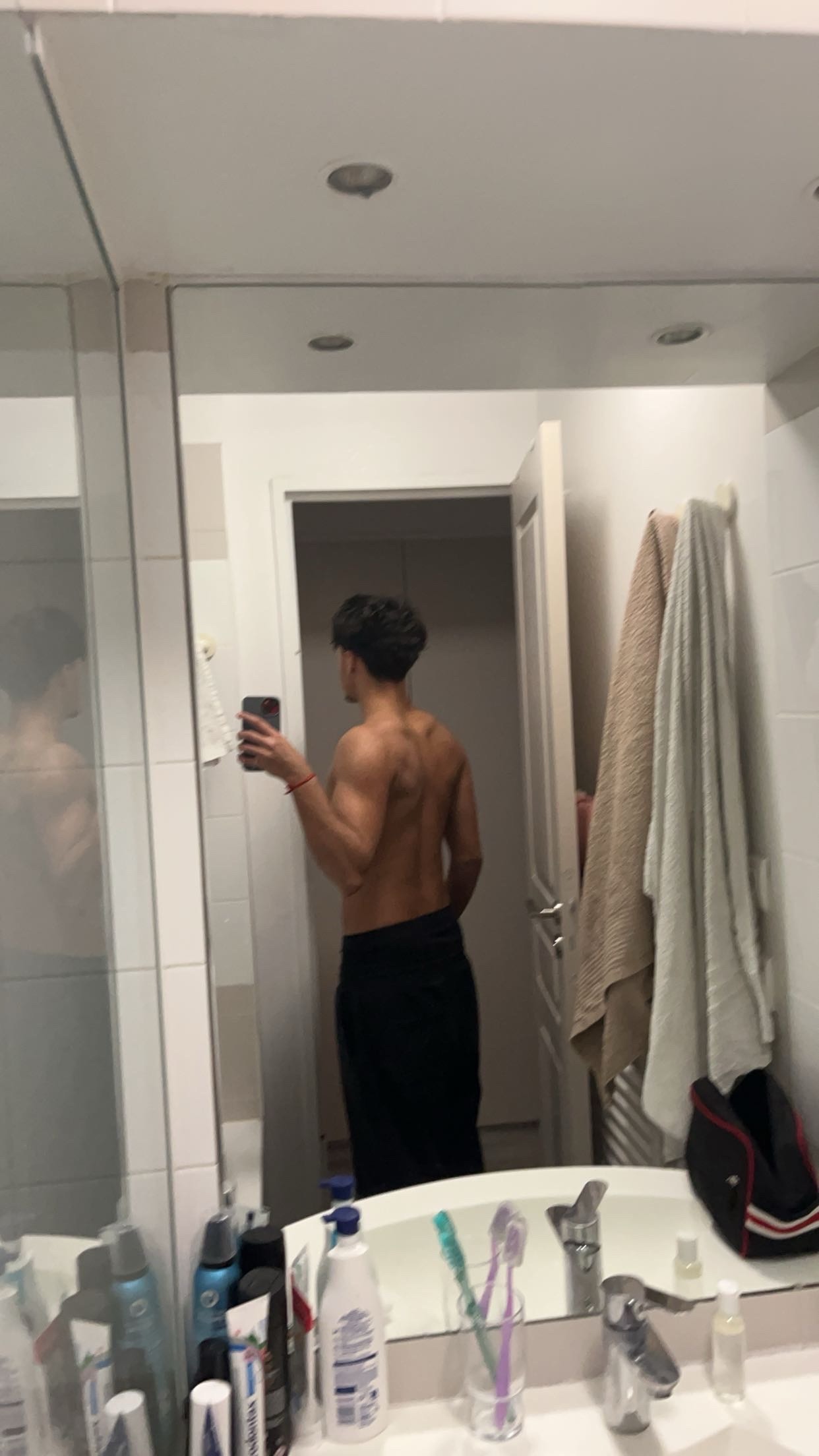 Profil de Rabih, 21 ans, Annonce gay à Ballwil