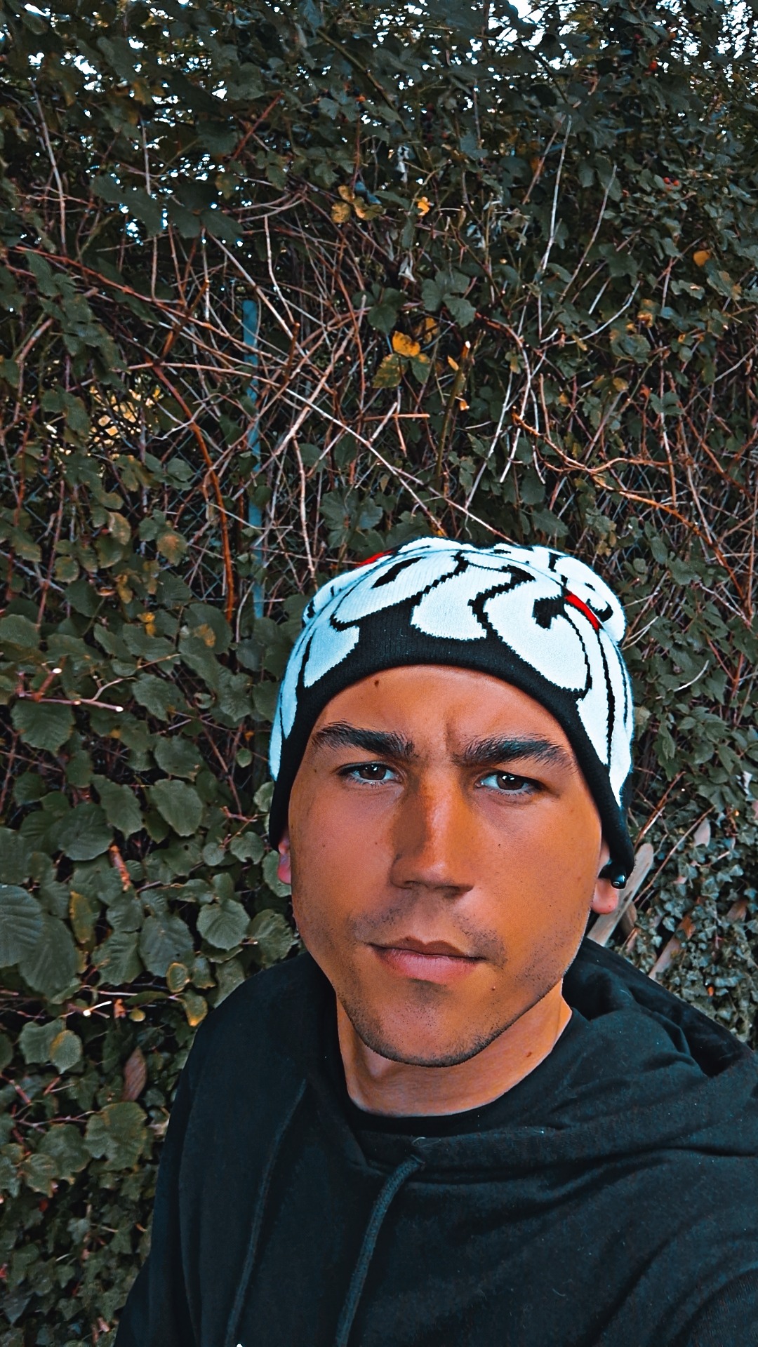 Profil de Yanisse, 18 ans, Annonce gay à Le Séchey