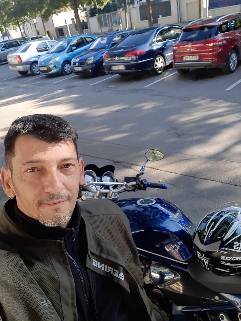 Profil de Mohsen, 41 ans, Annonce gay à Benglen