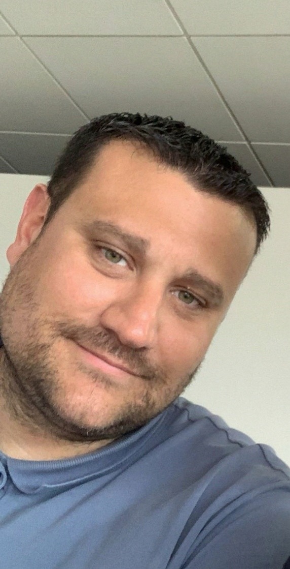 Profil de Rosaire, 42 ans, Annonce gay à Douanne