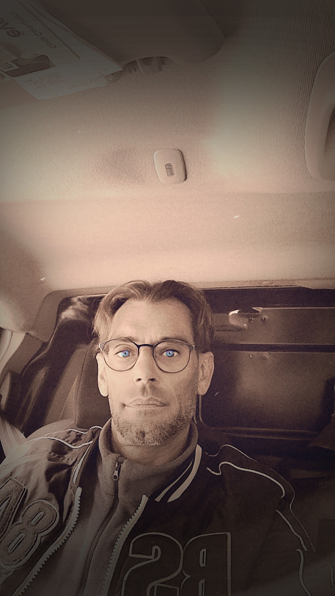 Profil de Moaad, 47 ans, Annonce gay à Mirchel