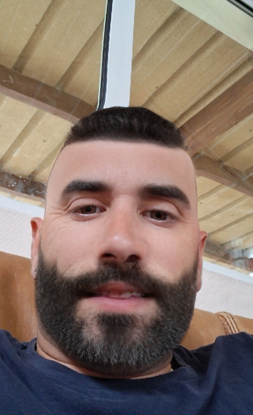 Profil de Carmel, 39 ans, Annonce gay à Sfazù