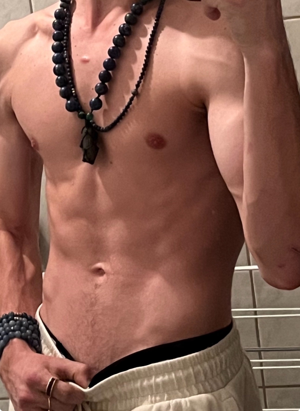 Profil de Nadjime, 20 ans, Annonce gay à Mirchel