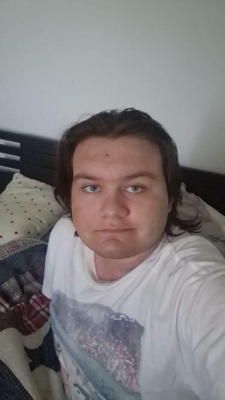 Profil de Fredj, 18 ans, Annonce gay à Suberg