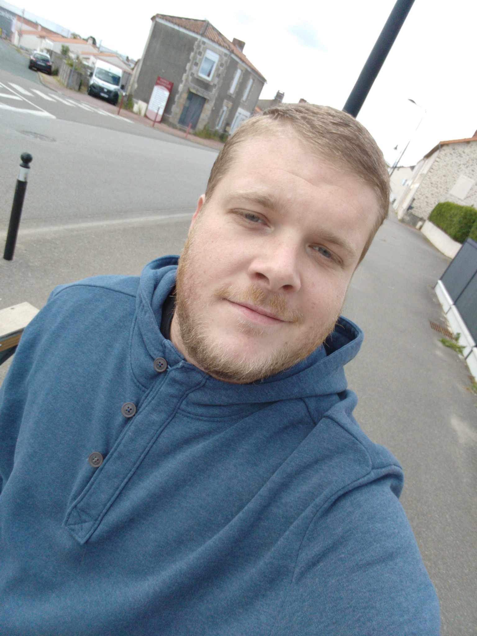 Profil de Layane, 28 ans, Annonce gay à Nods