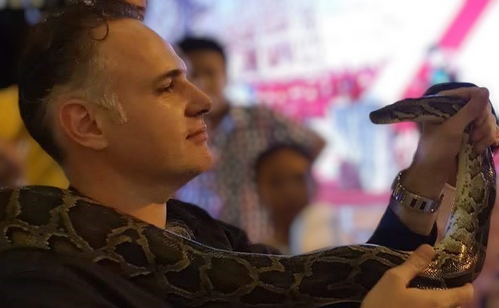 Profil de Emircan, 52 ans, Annonce gay à Begnins