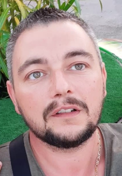 Profil de Petro, 42 ans, Annonce gay à Boulens