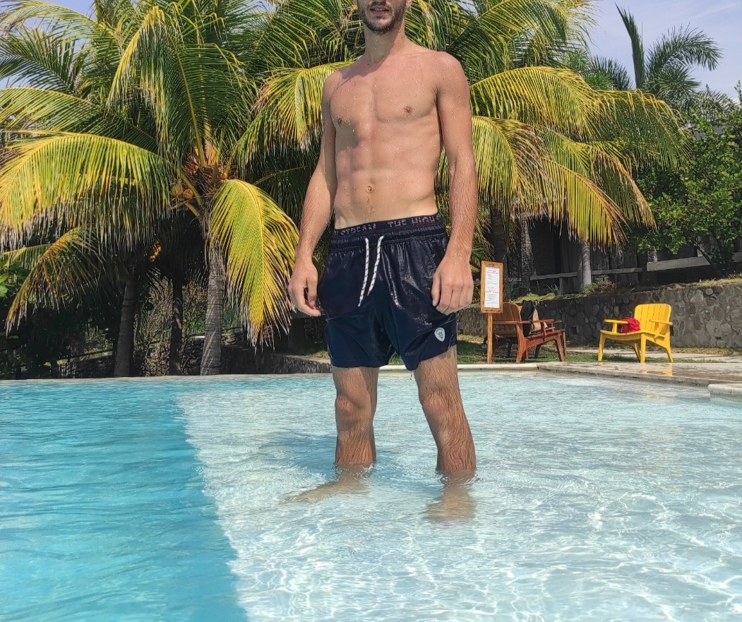 Profil de Deni, 32 ans, Annonce gay à Filet