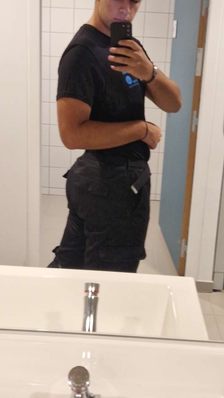 Profil de Aoued, 19 ans, Annonce gay à Chabrey