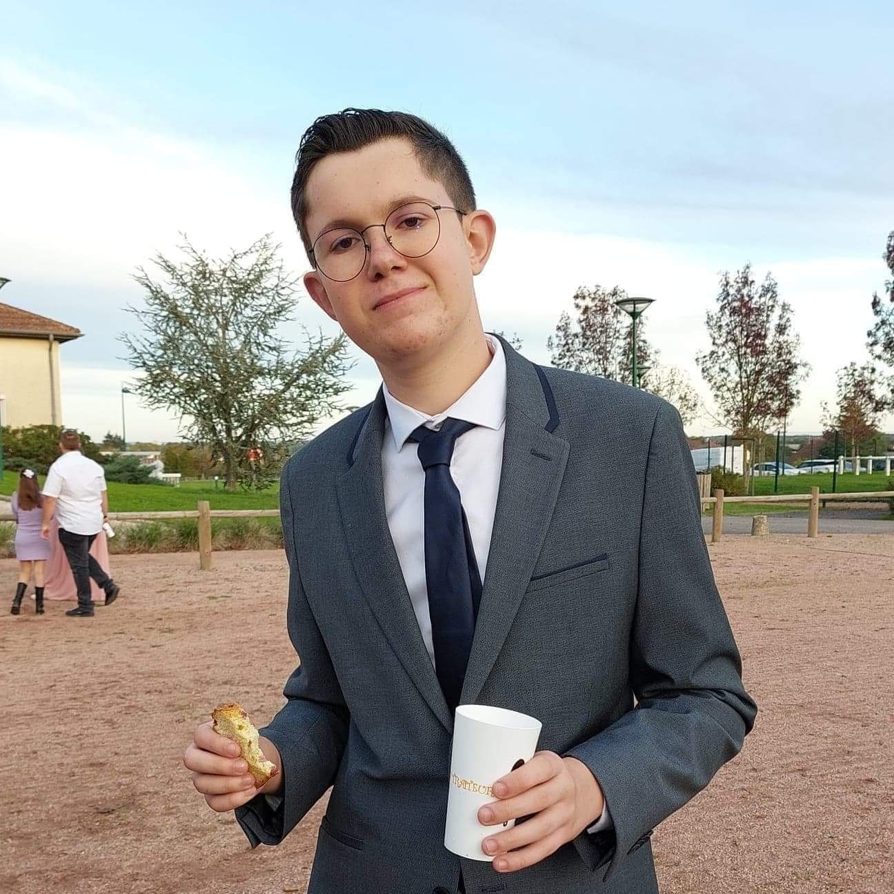 Profil de Galien, 21 ans, Annonce gay à Oleyres