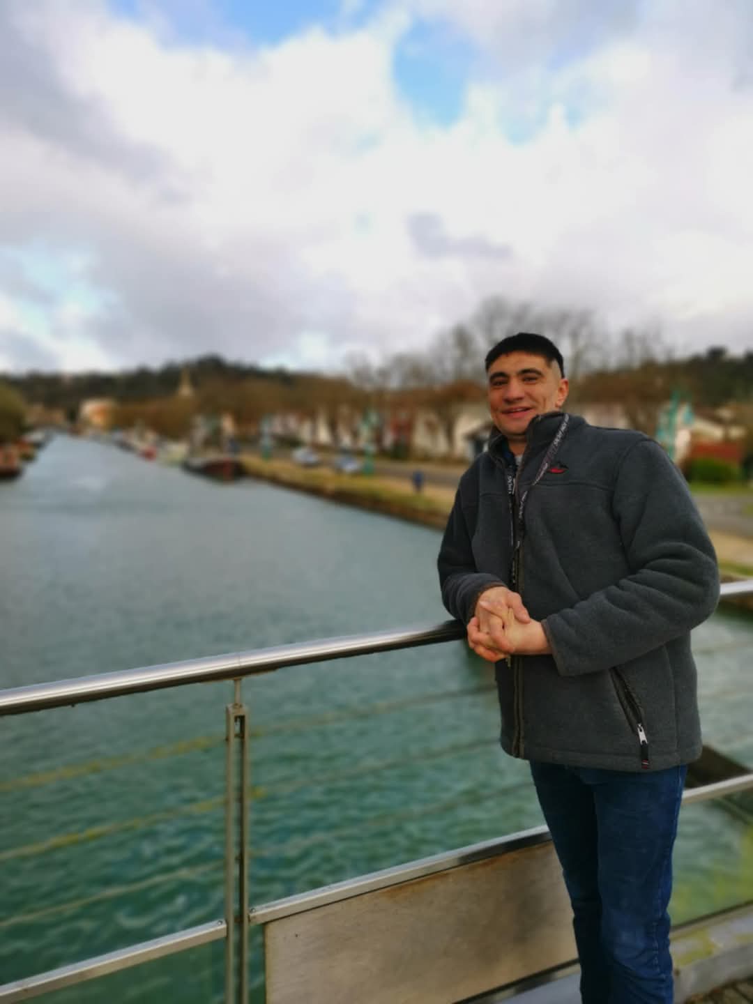 Profil de Garice, 35 ans, Annonce gay à Châtelaine