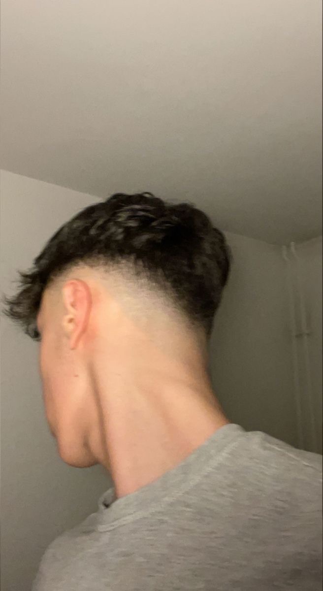Profil de Réda, 24 ans, Annonce gay à Tschappina