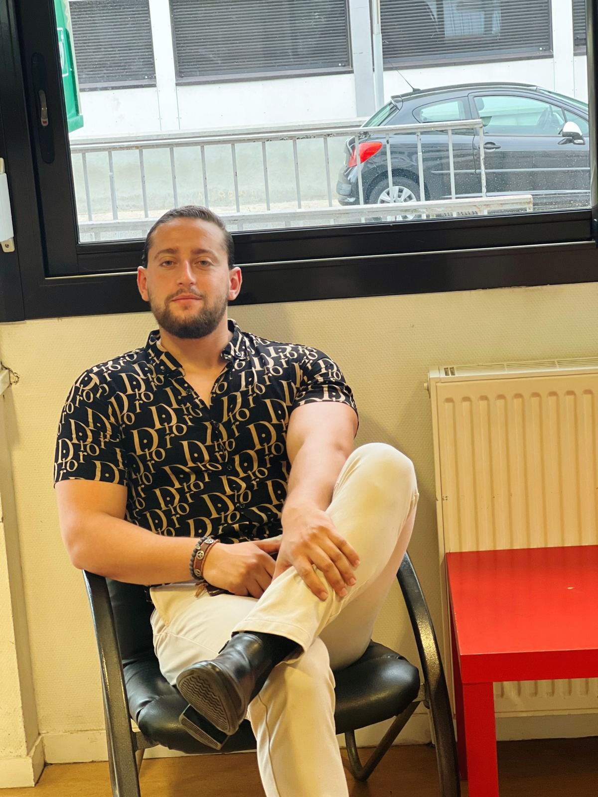 Profil de Loïk, 26 ans, Annonce gay à Münchenwiler