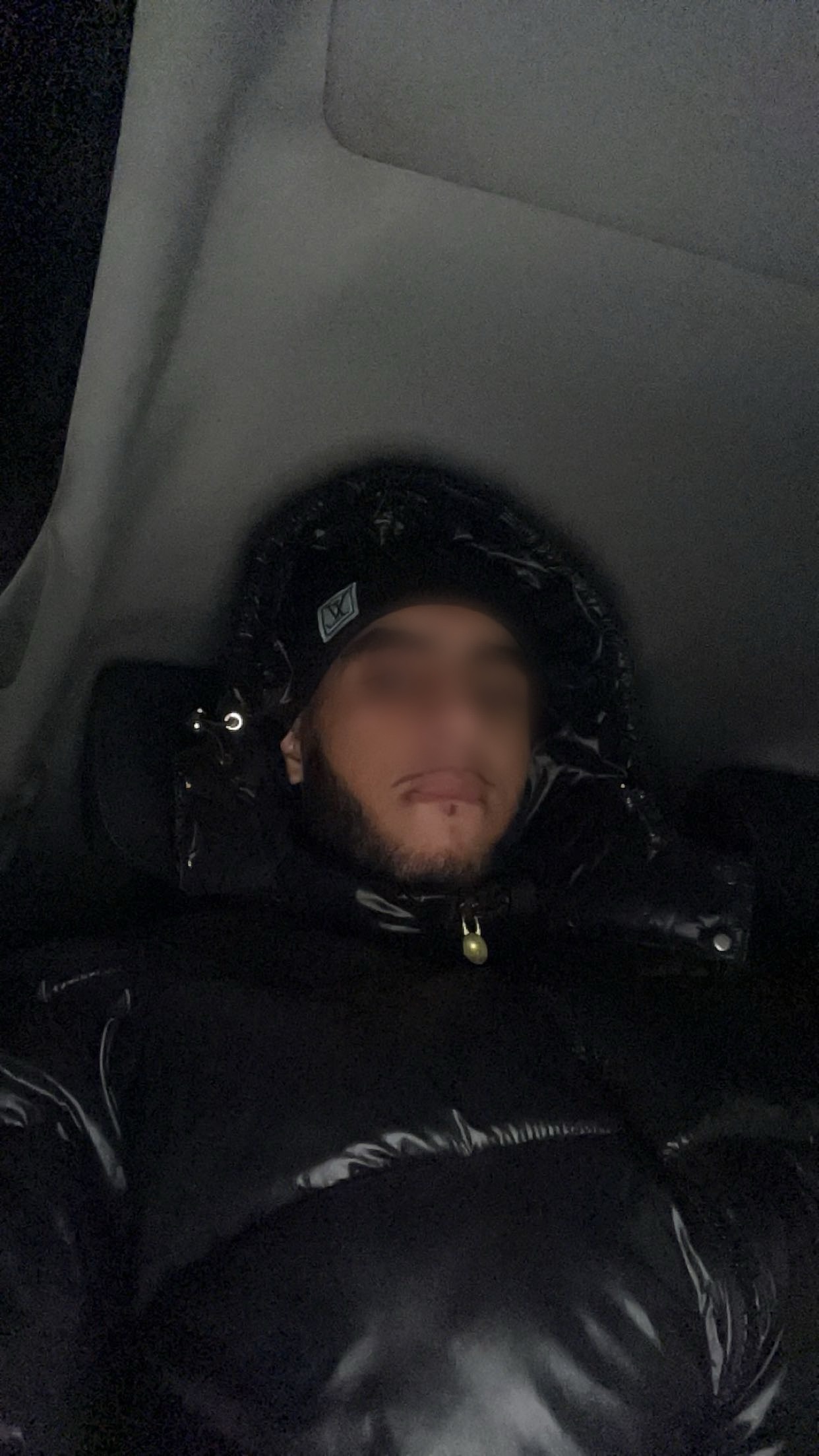 Profil de Nando, 20 ans, Annonce gay à Le Brassus