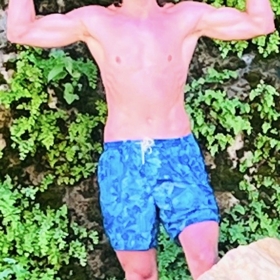 Profil de Rija, 20 ans, Annonce gay à Nottwil