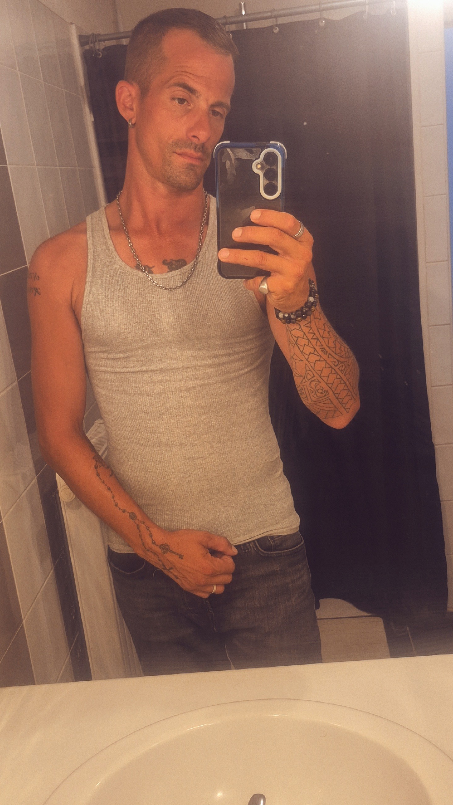 Profil de Valence, 34 ans, Annonce gay à Caux