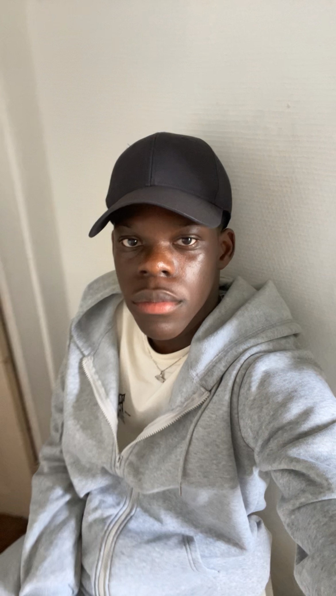 Profil de Geoffrey, 19 ans, Annonce gay à Hätzingen