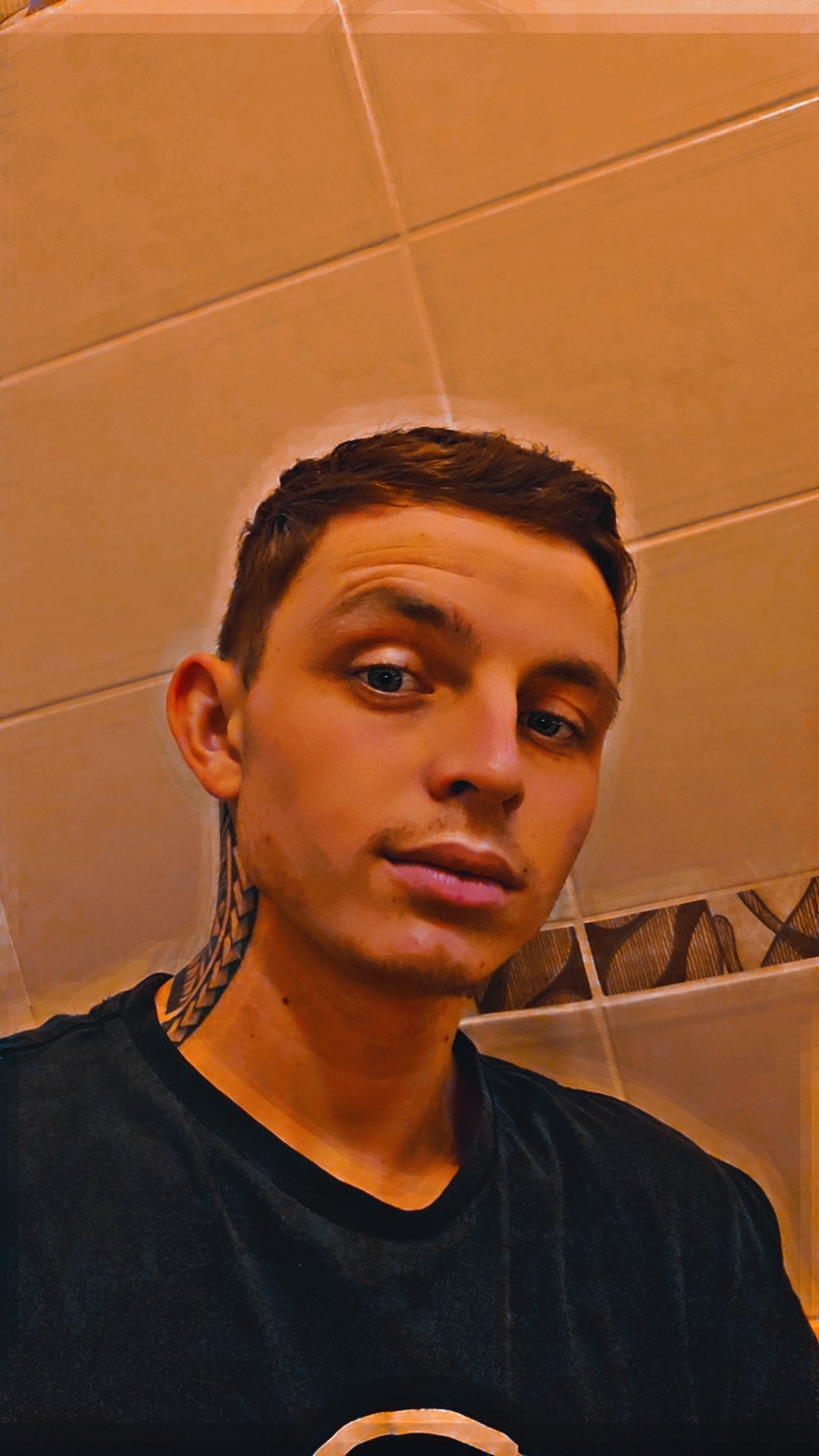 Profil de Orhan, 23 ans, Annonce gay à Bigenthal