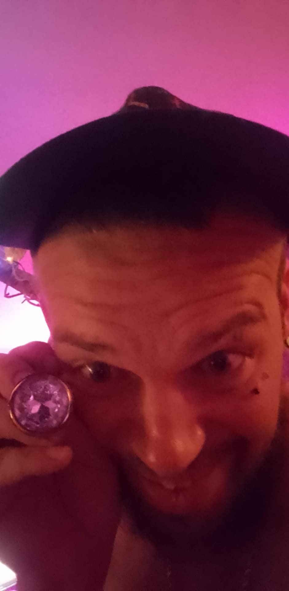 Profil de Edward, 37 ans, Annonce gay à Ernen