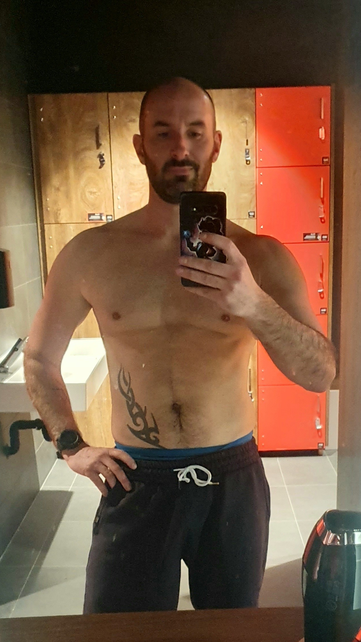Profil de Boran, 38 ans, Annonce gay à Roveredo GR