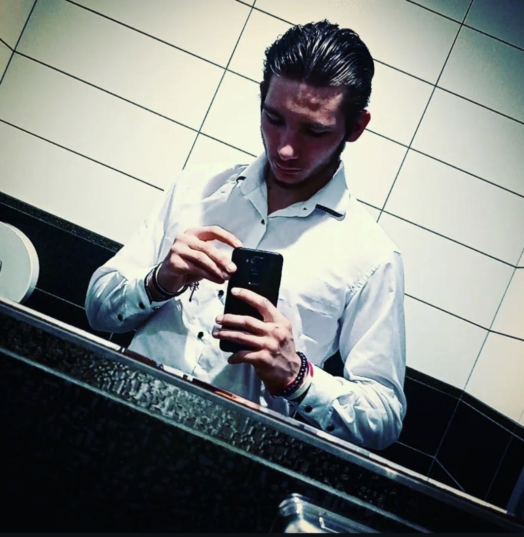 Profil de Clay, 20 ans, Annonce gay à Kiental