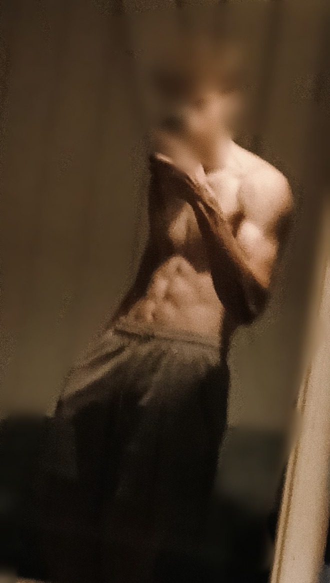 Profil de Nemanja, 19 ans, Annonce gay à Longeau