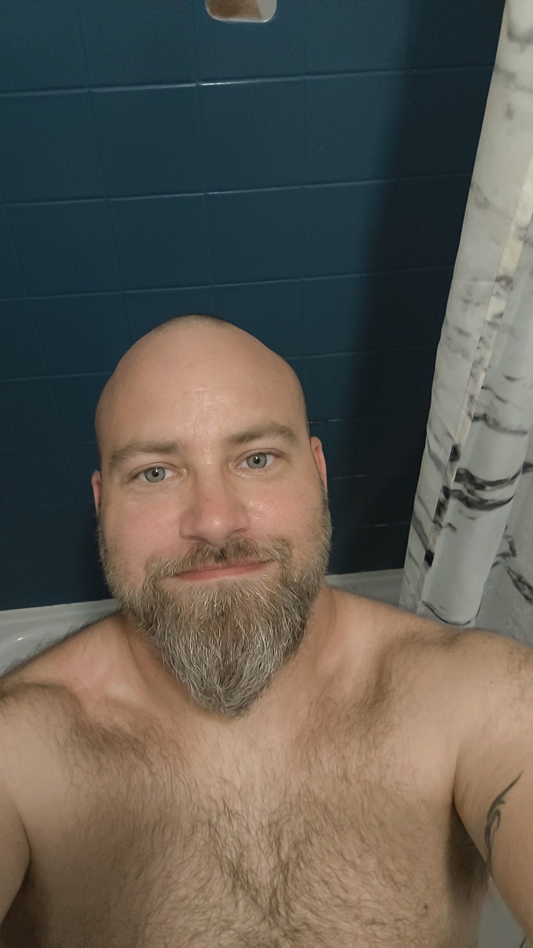 Profil de Maé, 41 ans, Annonce gay à Filet