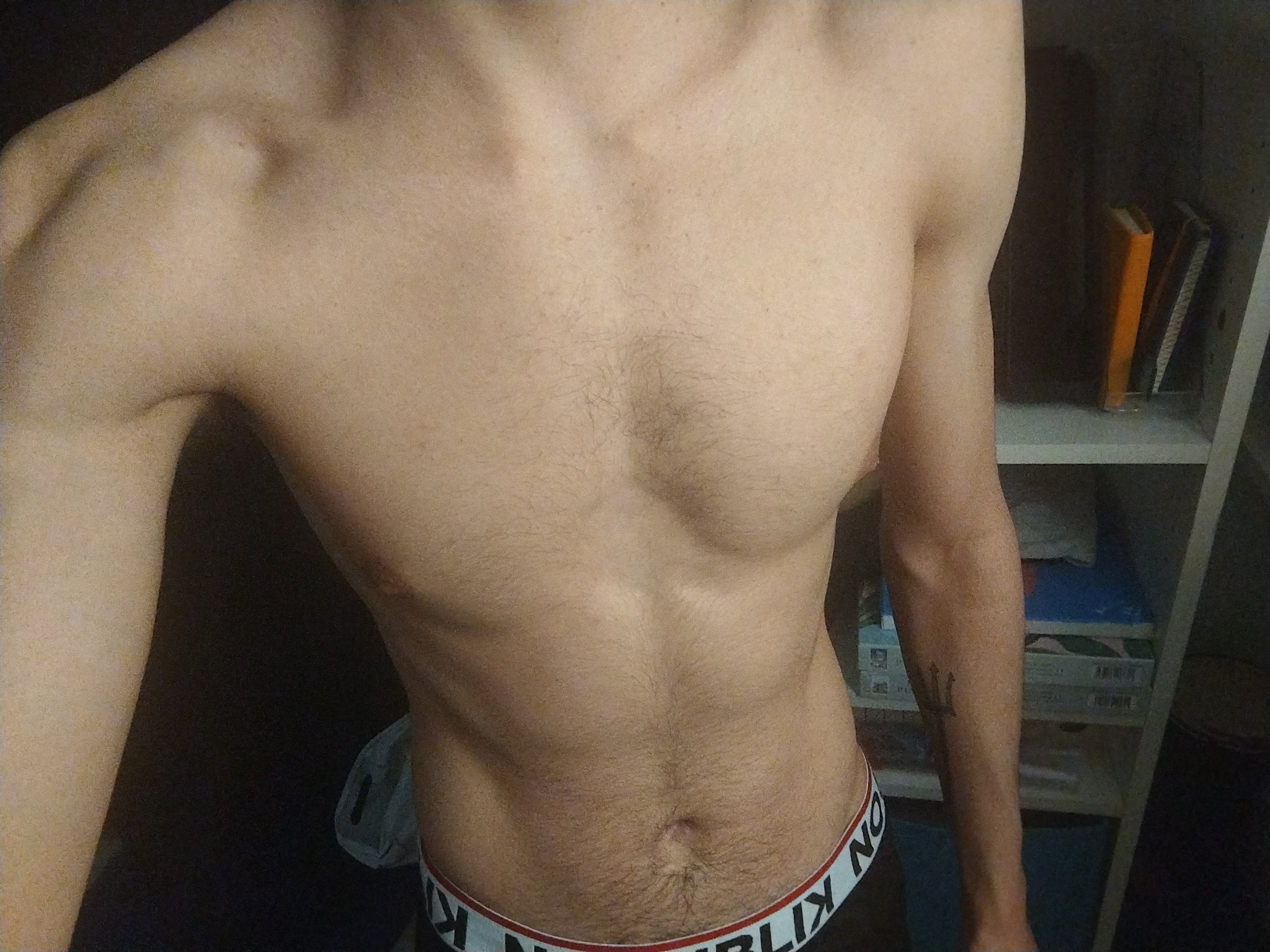 Profil de Raouti, 21 ans, Annonce gay à Travers