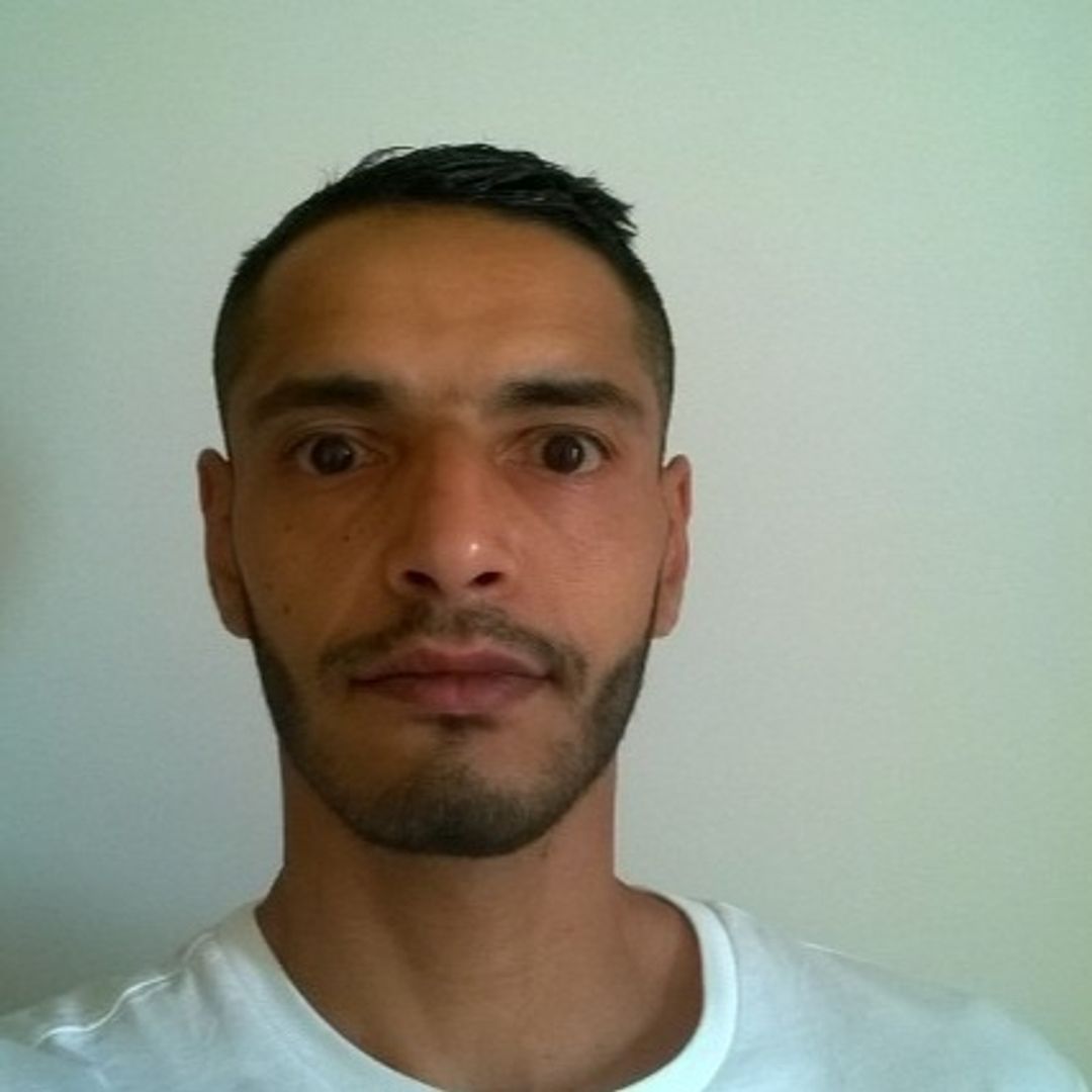Profil de Atakan, 36 ans, Annonce gay à Miex