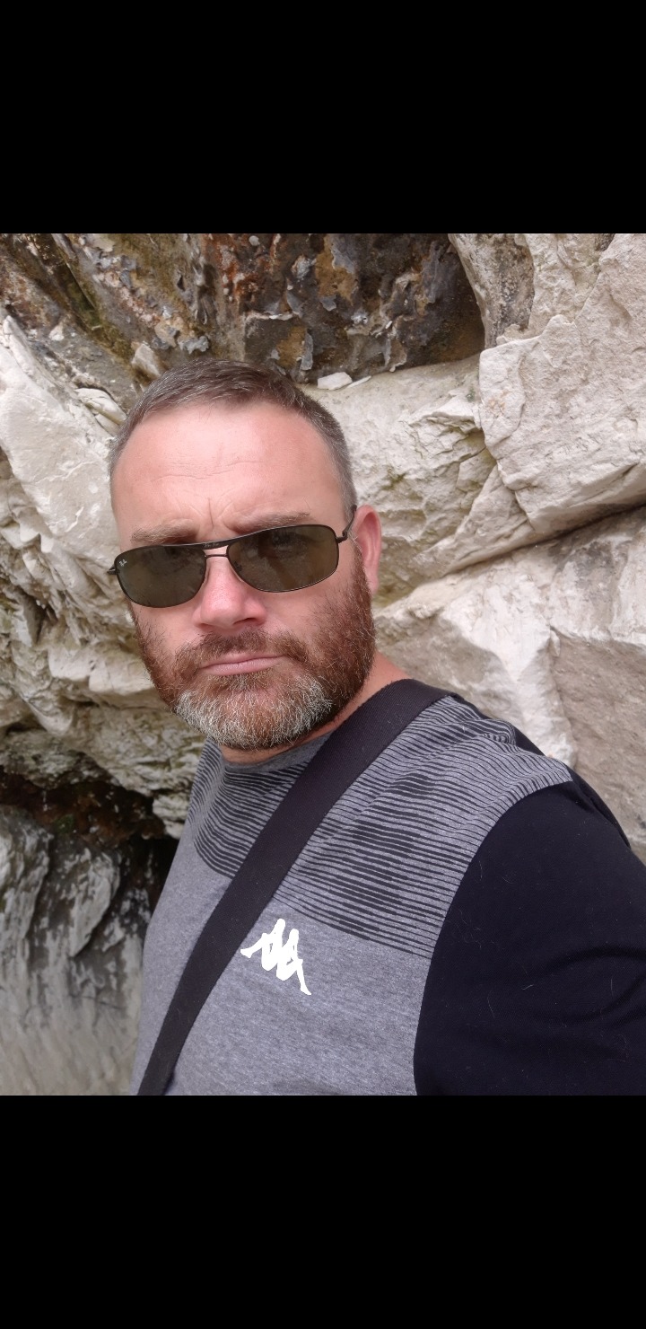 Profil de Vasile, 48 ans, Annonce gay à Euseigne