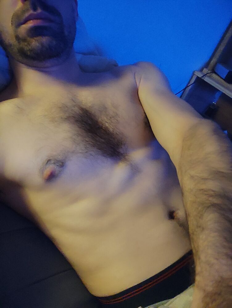 Profil de Ismail, 34 ans, Annonce gay à Comologno