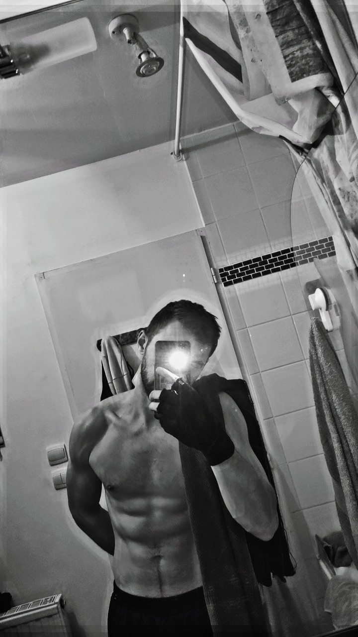Profil de Fily, 27 ans, Annonce gay à Törbel