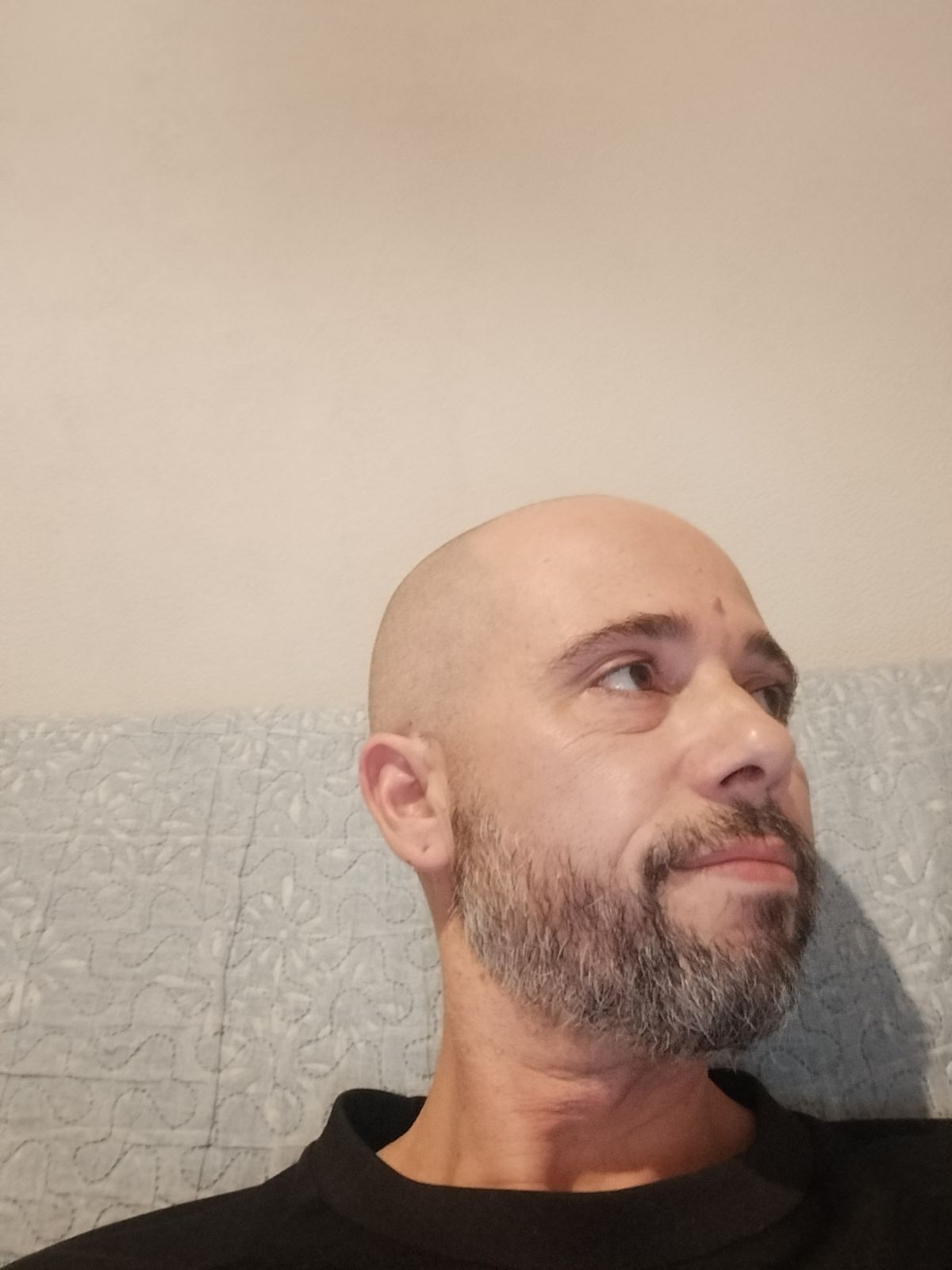 Profil de Victor-alexandre, 40 ans, Annonce gay à Roche VD
