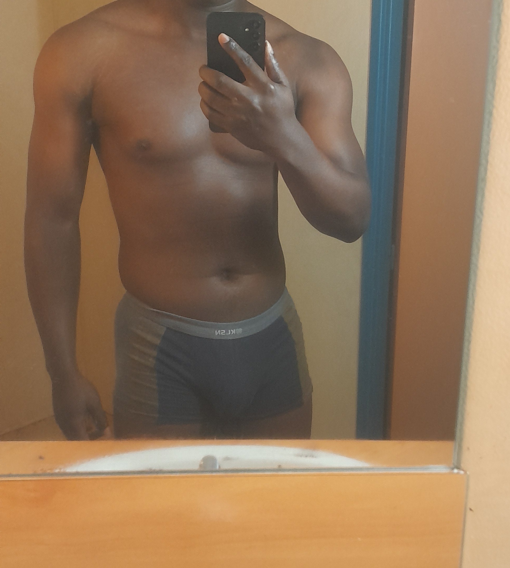 Profil de Marius, 23 ans, Annonce gay à Sullens