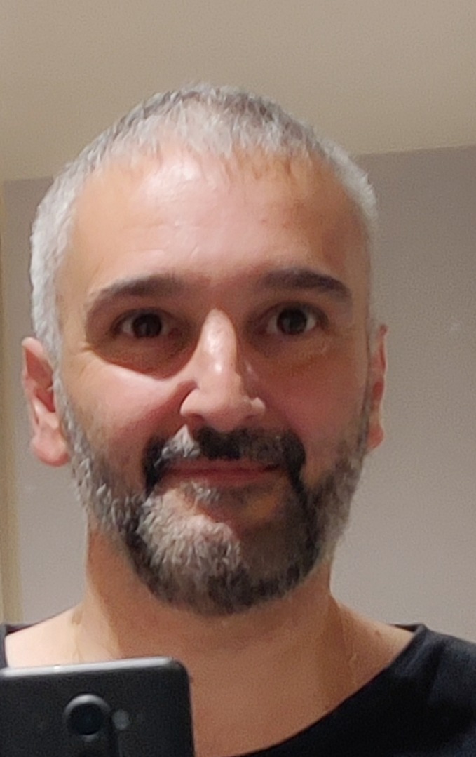 Profil de Taher, 48 ans, Annonce gay à Les Diablerets