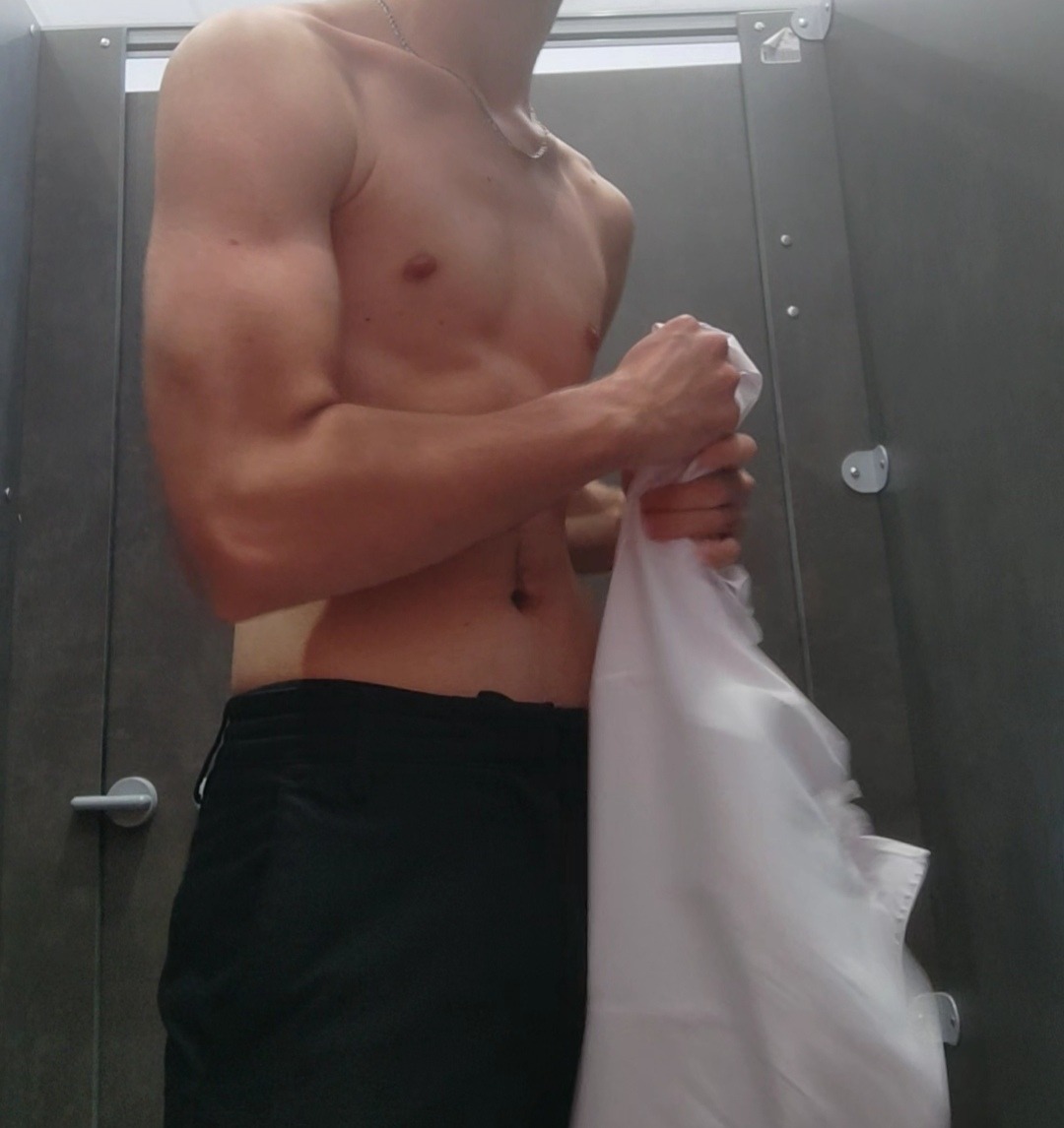 Profil de Cristian, 19 ans, Annonce gay à Triengen