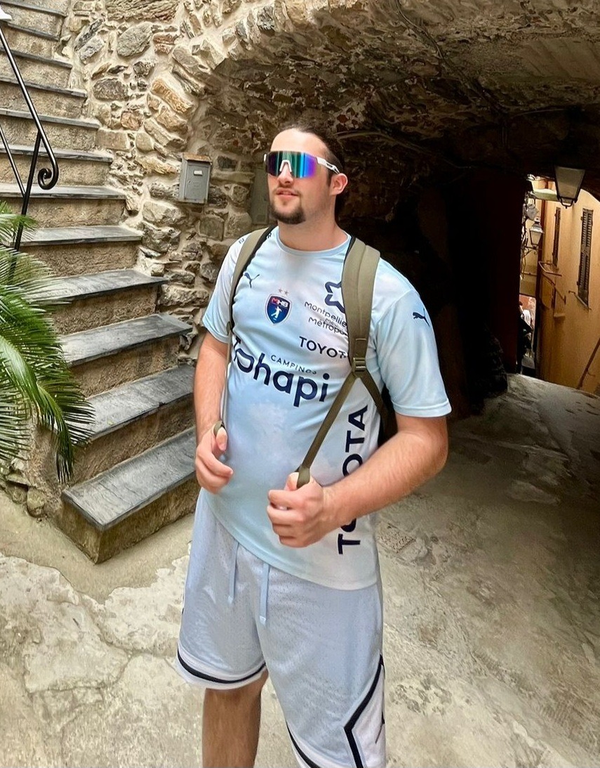 Profil de Mériadec, 19 ans, Annonce gay à Büetigen