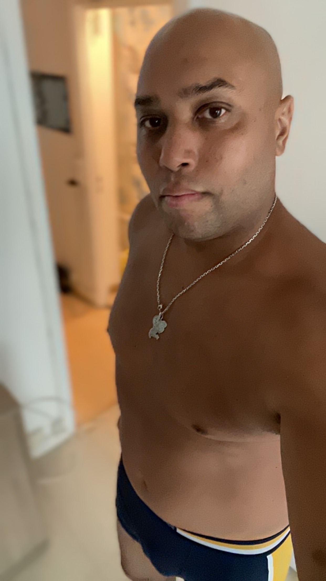 Profil de Salomon, 43 ans, Annonce gay à Cousset