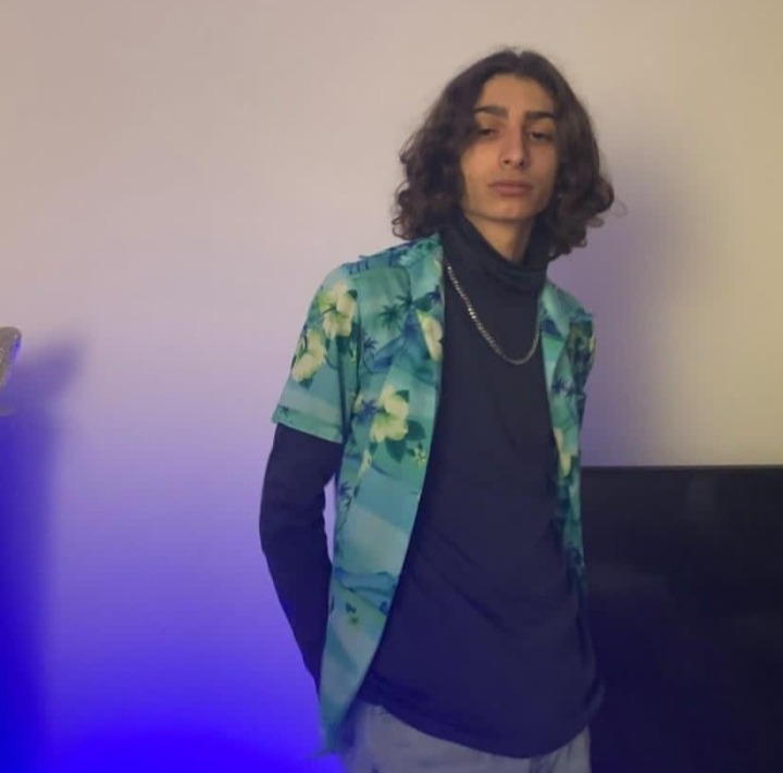 Profil de Marc-eric, 20 ans, Annonce gay à Douanne