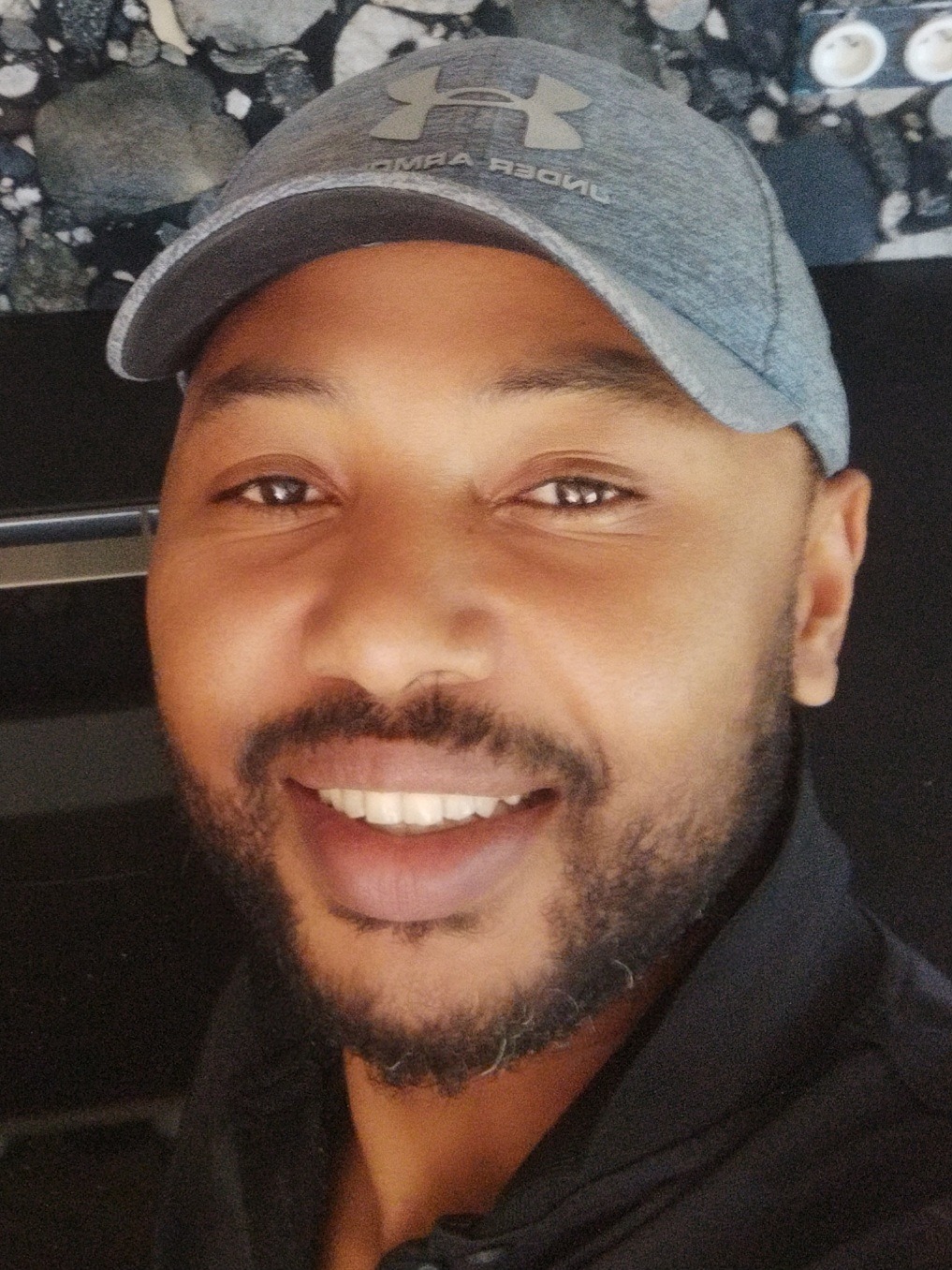 Profil de Toufik, 37 ans, Annonce gay à Wolfisberg